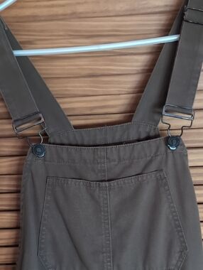 Women’s Olive Green Utility Overalls with Front Bib Pocket